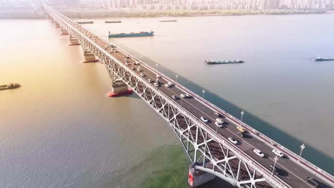 江苏省南京长江大桥车流城市道路交通航拍