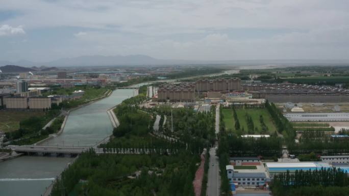 青海省海西州德令哈市区航拍