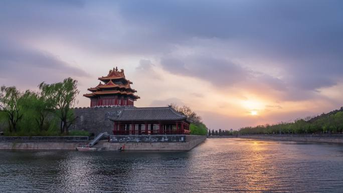 北京故宫角楼风起云涌日落光影