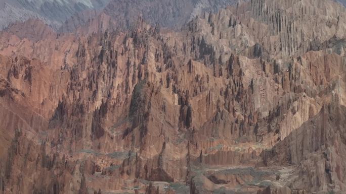 火焰山地貌景观温宿大峡谷新疆阿克苏