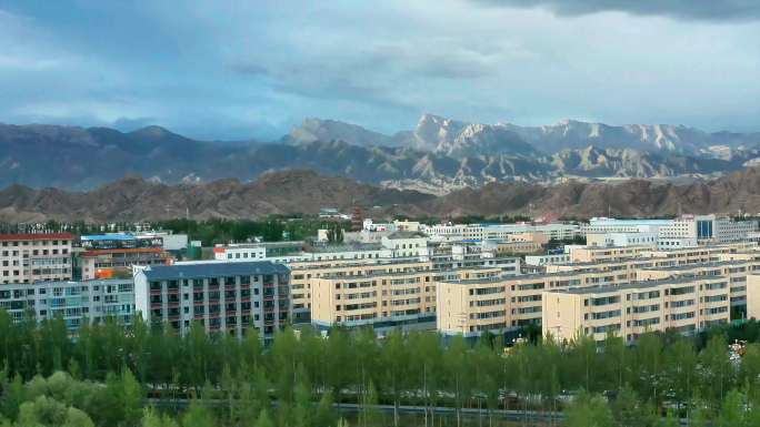 青海省海西州德令哈市航拍