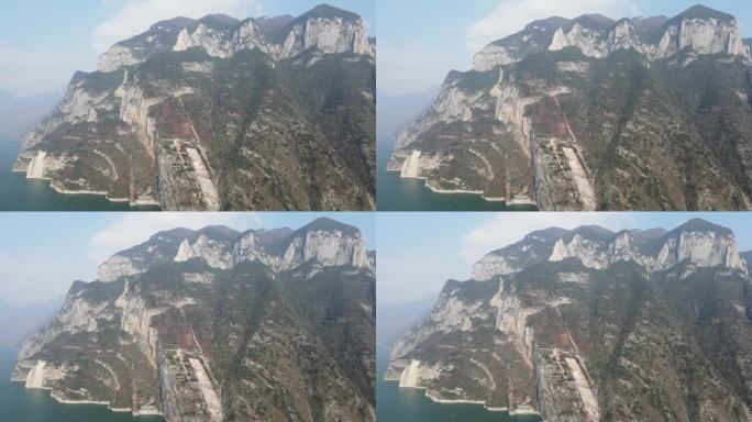 长江三峡巫峡神女峰