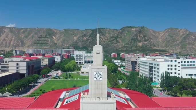 4K航拍兰州大学榆中校区教学楼女学生