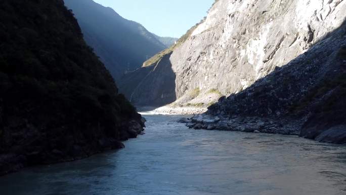金沙江虎跳峡万里长江第一湾