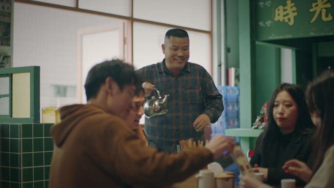 餐馆饭店实体经济生意火爆