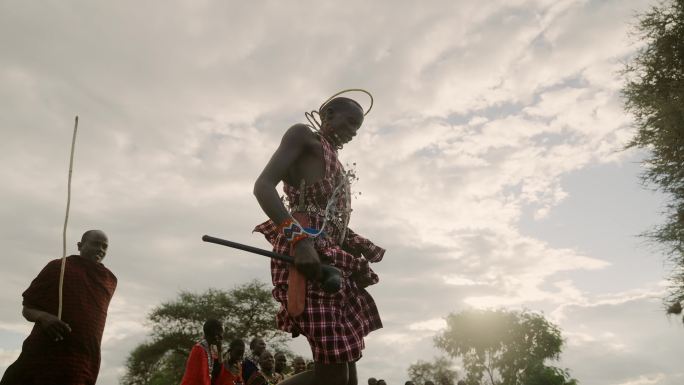 马赛部落4k：非洲安博塞利马赛人传统舞蹈