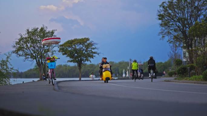 大理洱海生态廊道游客人文