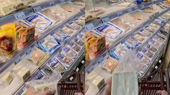 在超市购物