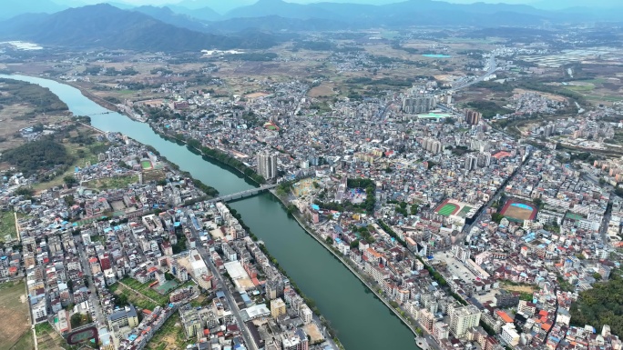 惠州龙门县全景航拍风貌与河流交织