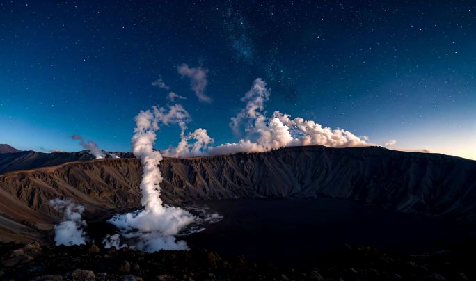火山喷发星空夜景 火山地貌景观