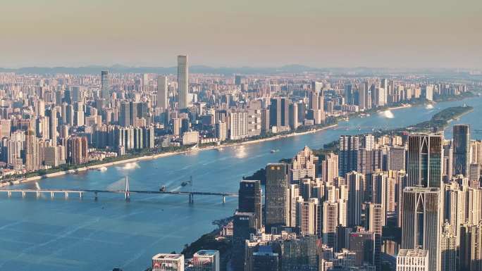 长沙城市天际线与江景风光