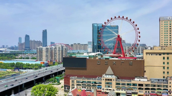 合肥正大广场摩天轮城市天际