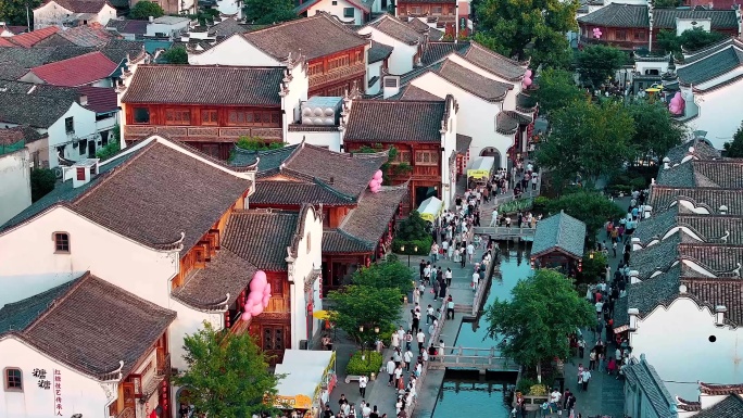 义乌佛堂老街人流热闹老街义乌佛堂水街