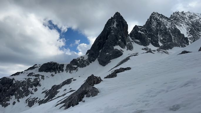 玉龙雪山