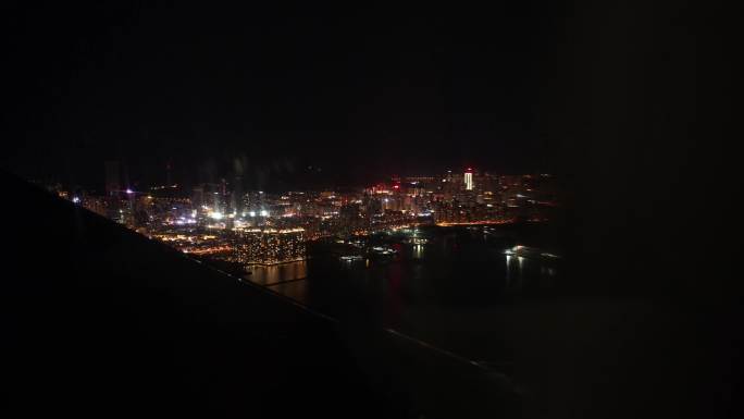 实拍4K 飞机窗户视角大连东港夜景灯光