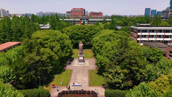 4K 上海复旦大学航拍 复旦主席像光华楼