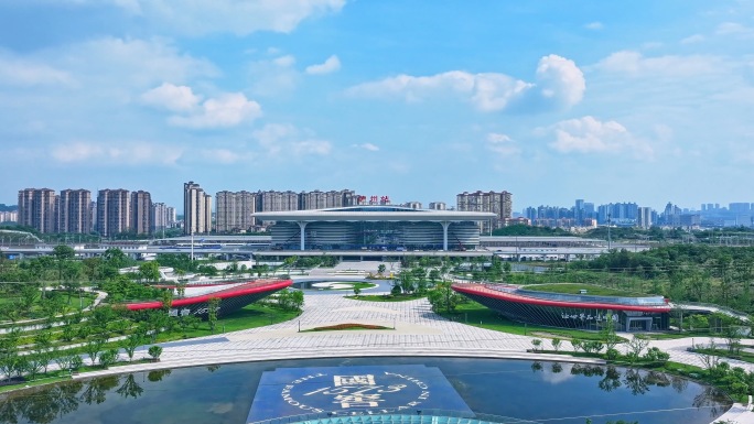 泸州高铁站航拍延时 泸州城市地标建筑景观