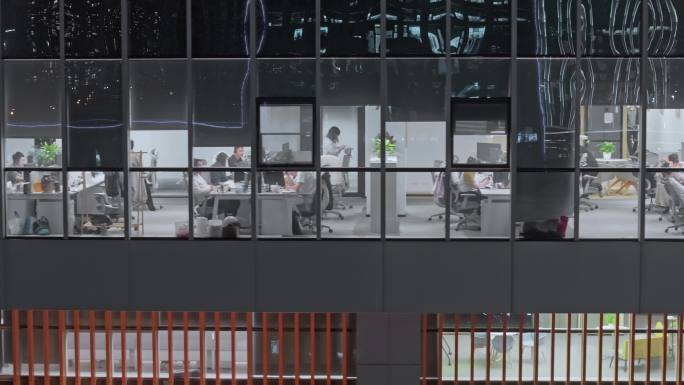 现代科技园区建筑群夜景