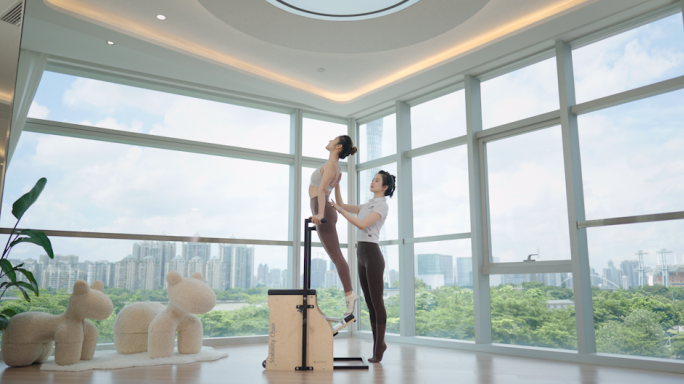 普拉提私教服务前台指引