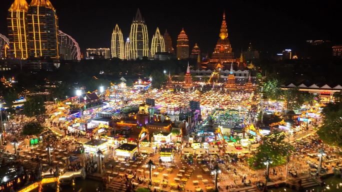西双版纳告庄夜市夜景