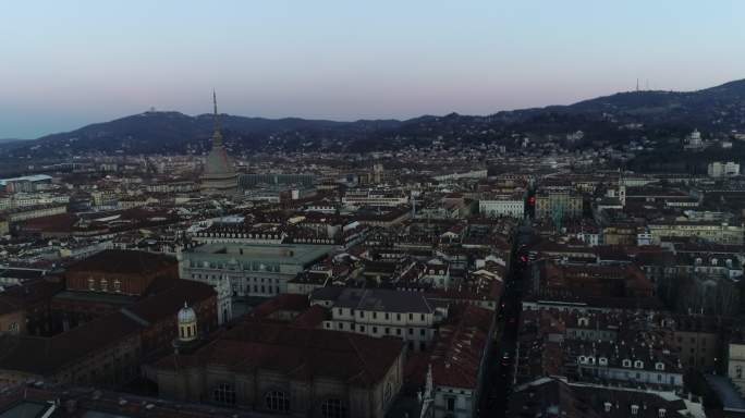 都灵城市景观日落时分