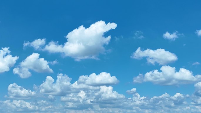 晴空万里云卷云舒