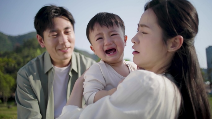 婴儿与父母