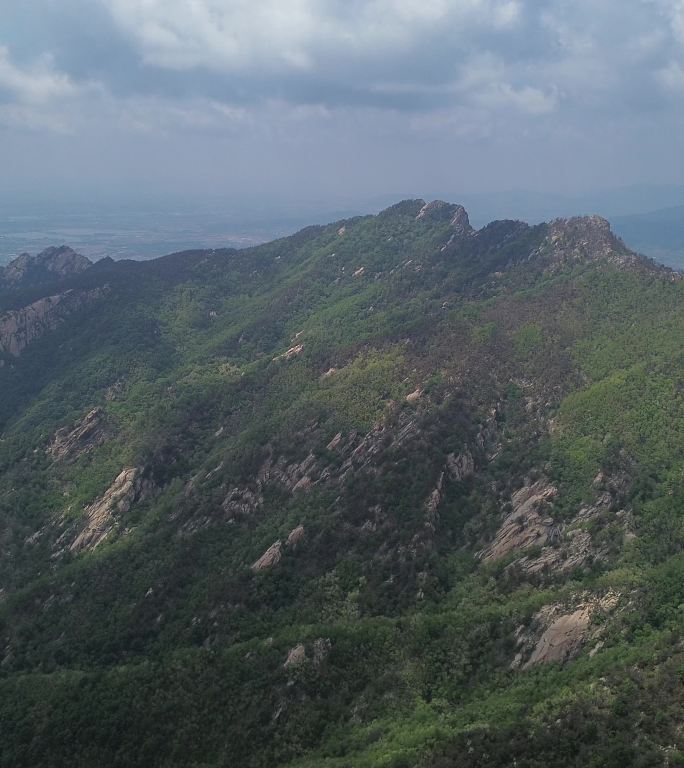 航拍蒙阴岱崮地貌壮丽山河风光