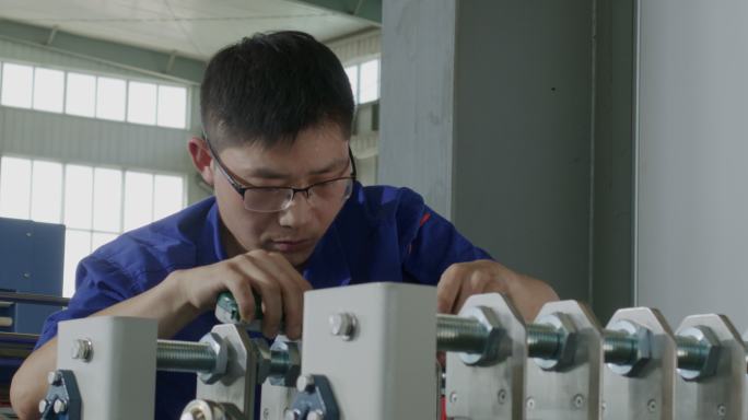智能工厂自动化生产线数控机床电气设备