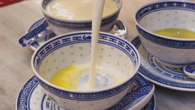 顺德美食姜撞奶水牛奶传统甜品小吃广州甜品