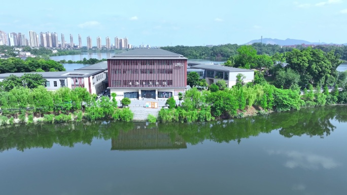 城市湖景风光