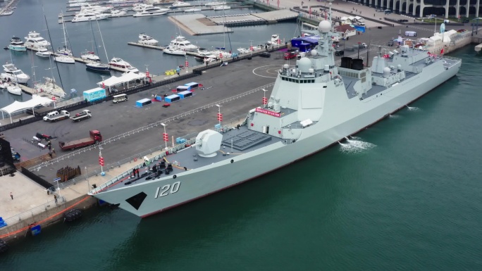 青岛2025海军节120成都舰