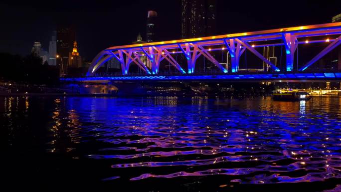天津海河游船穿各越桥梁夜景合辑
