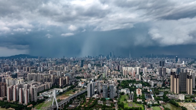 广州大范围强对流乌云暴雨1
