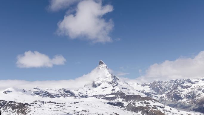 瑞士阿尔卑斯山雪山马特洪峰景观（延时）