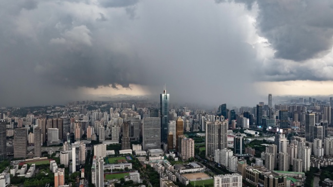 广州乌云暴雨03