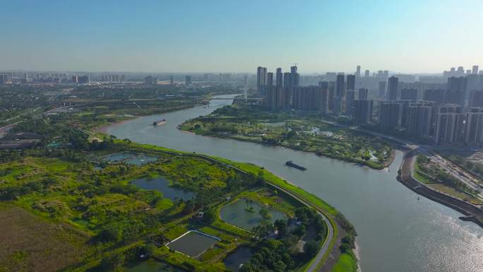 平胜大桥飞向半月湿地公园航拍长镜头