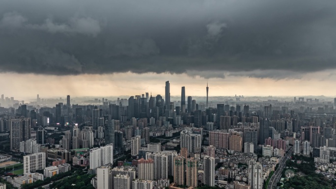广州台风乌云
