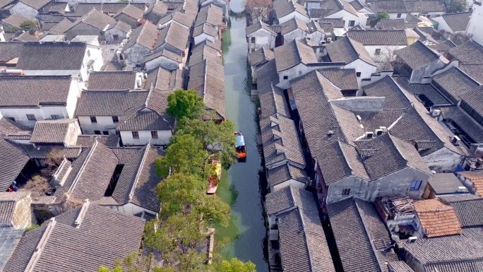 周庄摇橹船航拍