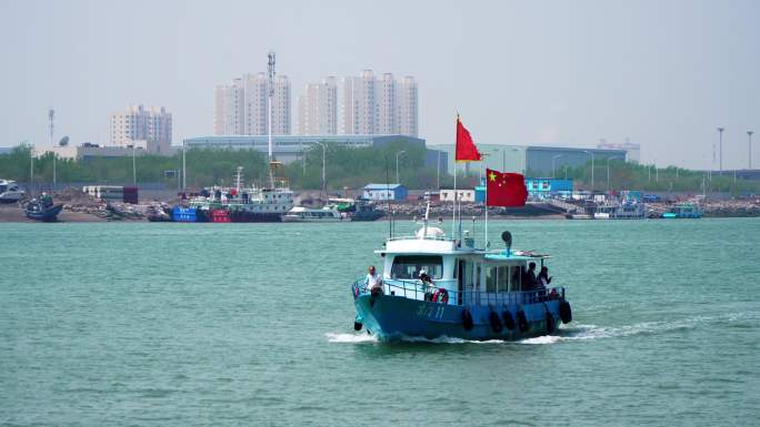 海上游船