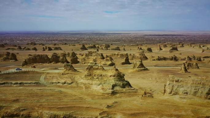 甘青大环线航拍：冷湖镇魔鬼城俄博梁雅丹