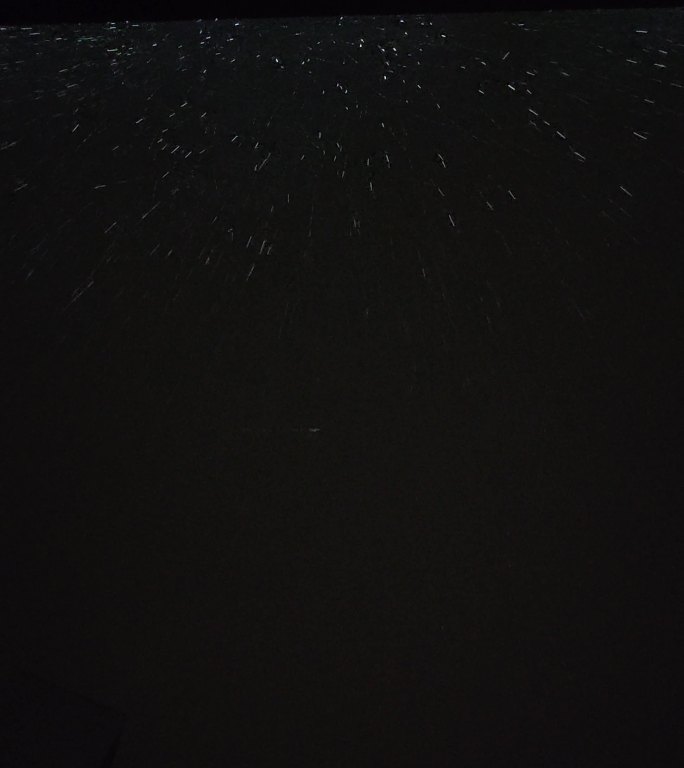 夜间雨景