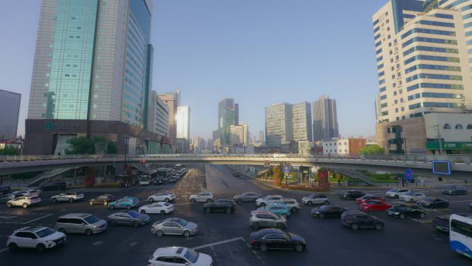 城市交通繁忙景象
