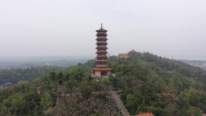 航拍湖南岳阳圣安寺景区风光