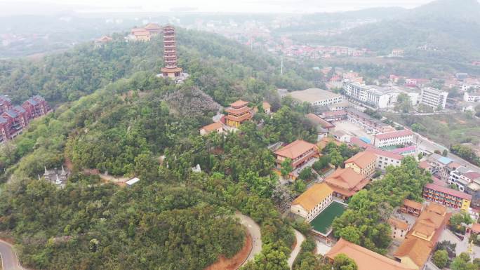 航拍湖南岳阳圣安寺景区风光