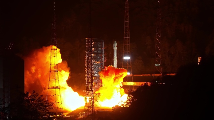 长征三号乙发射“天问二号”小行星探测器