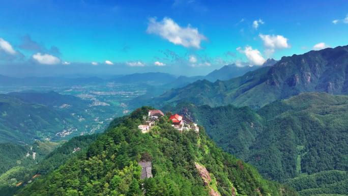 九华山山顶的壮丽景色