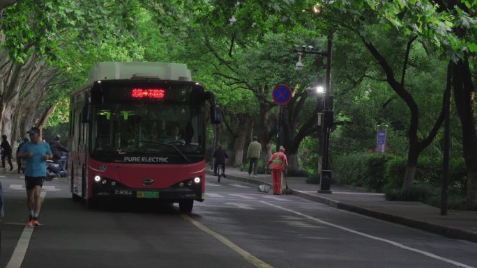 城市绿色出行与健康生活