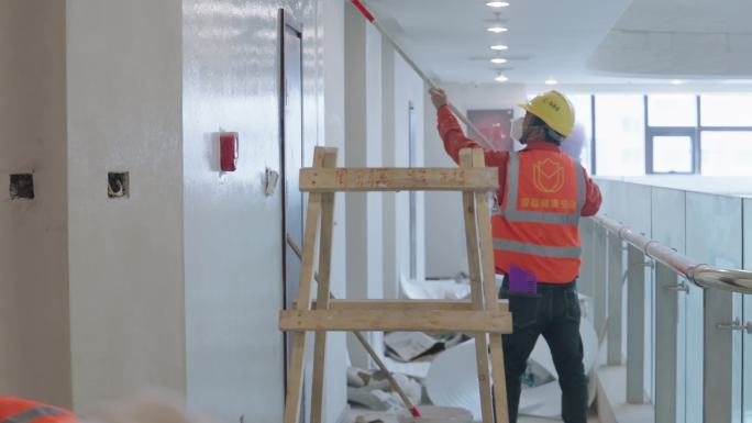 建筑工地工人施工忙碌