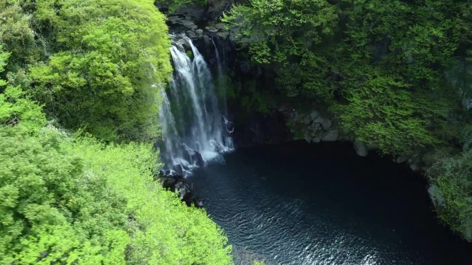 天知延浦瀑布/西浦，济州岛，韩国